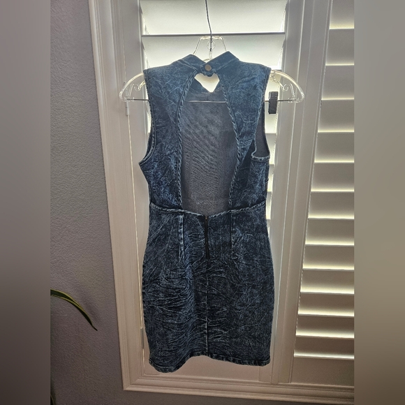 Forever 21 Denim Dress Size Small - Picture 2 of 9